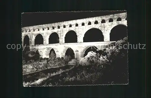 Vers Pont du Gard Le Pont du Gard Kat. Vers Pont du Gard