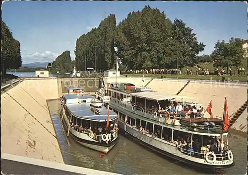 Augst Personenboote der Basler Rheinschiffahrt AG in der Schleuse Kat. Augst