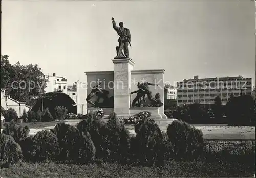 Pula Spomenik borcima NOB Kat. Pula