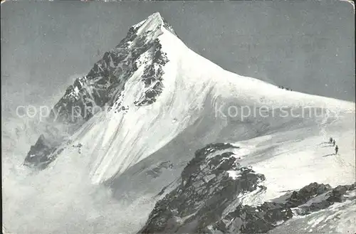 Grossglockner Glocknerspitze Gipfel von der Adlersruhe aus Bergsteiger Kat. Heiligenblut