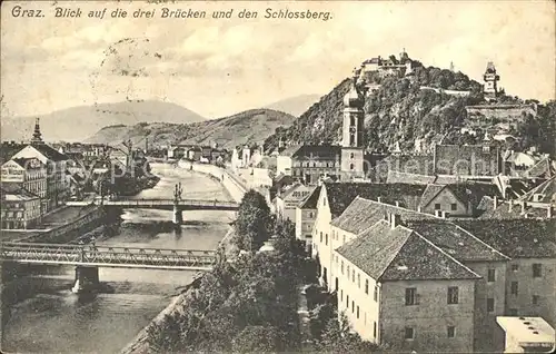 Graz Steiermark Bick auf die drei Bruecken und Schlossberg Kat. Graz