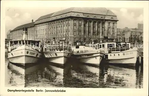 Berlin Dampferanlegestelle Jannowitzbruecke Ausflugsdampfer Kat. Berlin