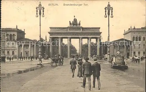 Berlin Brandenburger Tor Quadriga Pferdekutsche Kat. Berlin