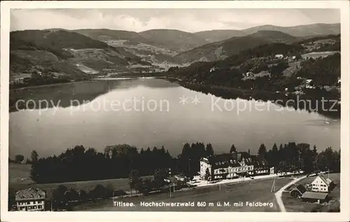 Titisee mit Feldberg Hochschwarzwald Fliegeraufnahme Kat. Titisee Neustadt