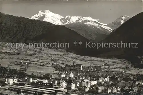 Brig gegen Simplon Wasenhorn Breithoerner Huebschhorn Alpenpanorama Kat. Brig