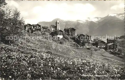 Tschiertschen Dorfansicht mit Kirche Alpen Bergwiese Kat. Tschiertschen