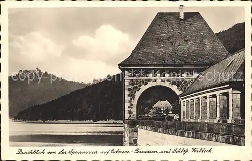 Edersee Durchblick von der Sperrmauer auf Hotel Edersee Terrrassen Schloss Waldeck Kat. Edertal