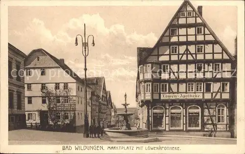 Bad Wildungen Marktplatz mit Loewen Apotheke Kat. Bad Wildungen