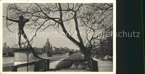 Dresden Partie am Koenigsufer Bogenschuetze Skuptur Kat. Dresden Elbe