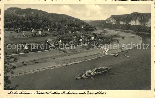 Rathen Saechsische Schweiz Bahnseite mit Elbe und Basteifelsen Dampfer Kat. Rathen Sachsen