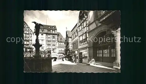 Bernkastel Kues Patz mit Brunnen Kat. Bernkastel Kues