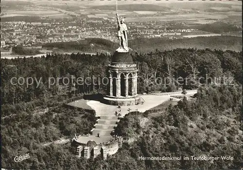 Hermannsdenkmal im Teutoburger Wald Fliegeraufnahme Kat. Detmold