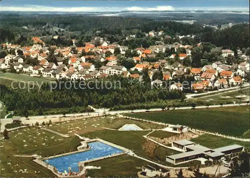 Koenigsfeld Schwarzwald Fliegeraufnahme mit Schwimmbad Kat. Koenigsfeld im Schwarzwald