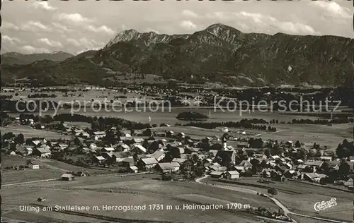 Uffing Staffelsee mit Herzogstand und Heimgarten Fliegeraufnahme Kat. Uffing a.Staffelsee