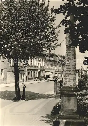 Bad Gottleuba-Berggiesshuebel Postmeilensaeule und Rathaus / Bad Gottleuba-Berggiesshuebel /Saechsische Schweiz-Osterzgebirge LKR