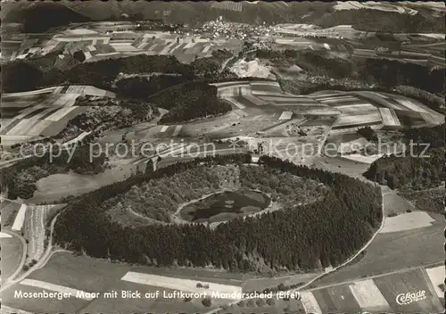 Manderscheid Eifel Mosenberger Maar Fliegeraufnahme / Manderscheid /Bernkastel-Wittlich LKR