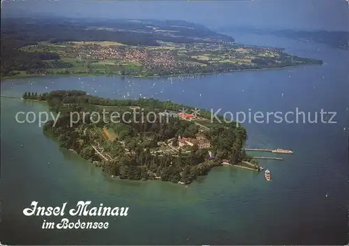 Insel Mainau mit Bodanrueck und ueberlingersee Fliegeraufnahme / Konstanz Bodensee /Konstanz LKR