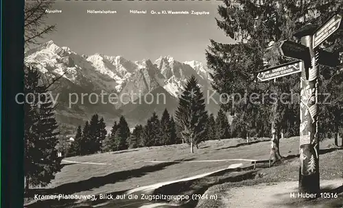 Zugspitze Blick vom Kramer Plateaueweg  Kat. Garmisch Partenkirchen