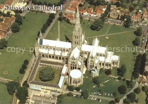 Salisbury Cathedral from the air Kat. Salisbury
