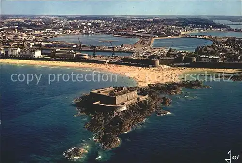 Saint Malo Ille et Vilaine Bretagne Fort national et la ville close vue aerienne Kat. Saint Malo