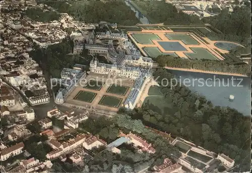 Fontainebleau Seine et Marne Palais Cour des Adieux Etang des Carpes Parterre vus en avion Kat. Fontainebleau