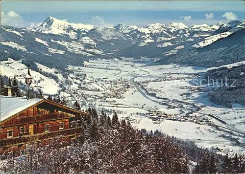 Brixen Thale mit Hof Lauterbach und Kirchberg Kitzbueheler Alpen Kat. Brixen im Thale