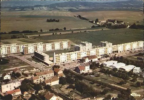 Ecquevilly Vue aerienne Cite du Parc Kat. Ecquevilly