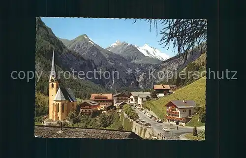 Heiligenblut Kaernten Wallfahrtskirche mit Grossglockner Kat. Heiligenblut