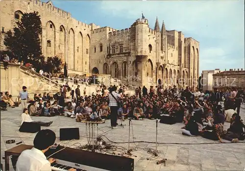 Avignon Vaucluse pendant le festival Kat. Avignon