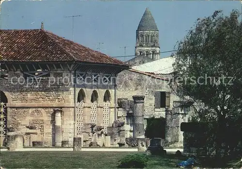 Saintes Charente Maritime Cite gallo romaine Musee archeologique Clocher Eglise Sainte Marie des Dames Kat. Saintes