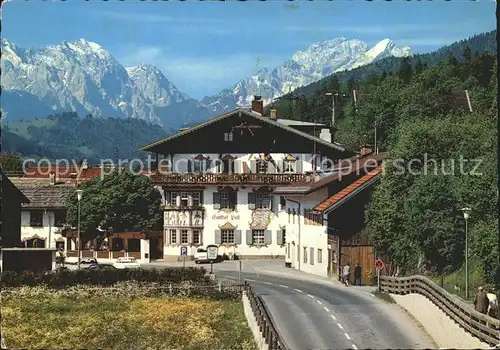 Wallgau Gasthof Post gegen Wettersteinwand Hochblassen Alpspitze Kat. Wallgau