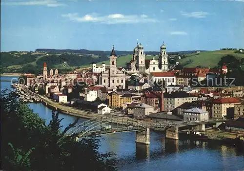 Passau Donaupartie mit Hafen Kirchen und Bruecke Kat. Passau