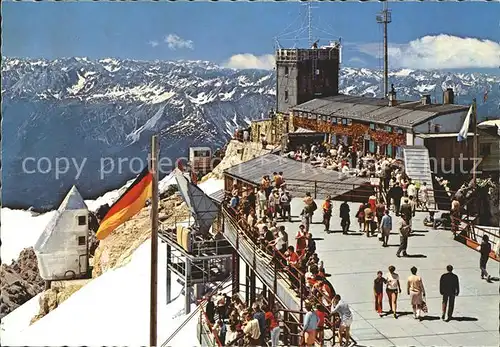 Zugspitze Muenchner Haus Aussichtsterrasse Bayrische Zugspitzbahn Alpenpanorama Kat. Garmisch Partenkirchen
