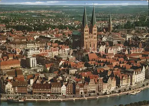 Luebeck Altstadt Kirche Hansestadt Fliegeraufnahme Kat. Luebeck