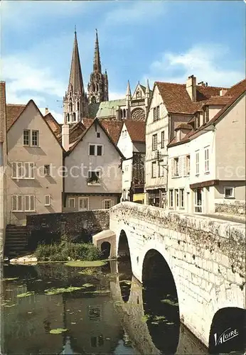 Chartres Eure et Loir Brueckenpartie mit Cathedrale Notre Dame Kat. Chartres