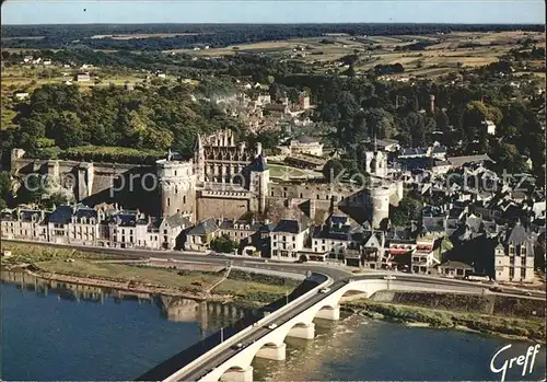 Amboise Fliegeraufnahme avec Chateaux Kat. Amboise