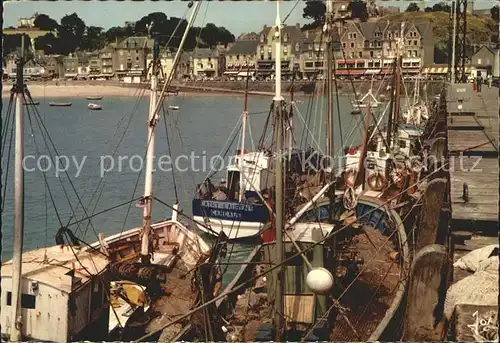 Cancale Bateaux peche dans port  Kat. Cancale