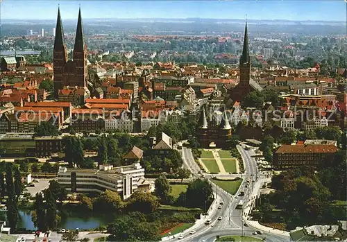 Luebeck St Marien St Petri Kirche Holstentor Fliegeraufnahme Kat. Luebeck