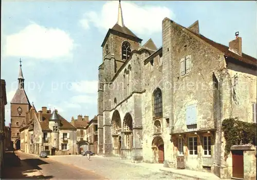 Avallon Eglise St Lazare et le Beffroi Kat. Avallon