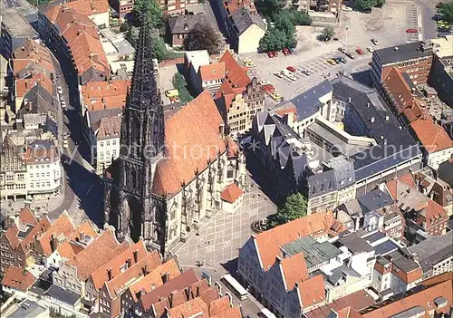 Muenster Westfalen Fliegeraufnahme Sankt Lamberti Kirche mit Kirchplatz und Markt Kat. Muenster