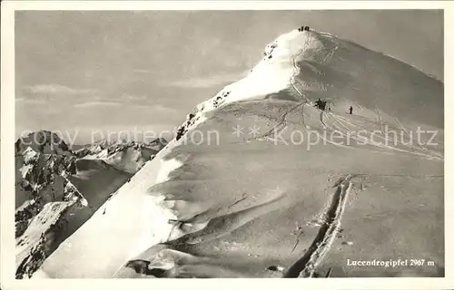 Pizzo Lucendro Gipfel Bergsteiger Gebirgspanorama Kat. Pizzo Lucendro