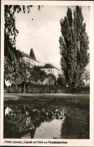 Spandau Suedpark  / Berlin /Berlin Stadtkreis