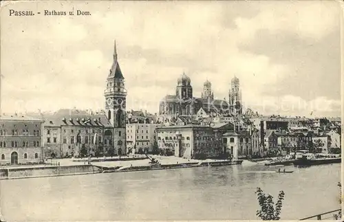 Passau Rathaus mit Dom Kat. Passau