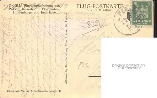 Passau Fliegeraufnahme Innseite mit Eisenbahn Hindenburg und Innbruecke Kat. Passau