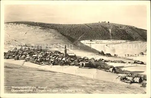 Oberwiesenthal Erzgebirge Gesamtansicht Wintersportplatz Kurort mit Fichtelberg Kat. Oberwiesenthal