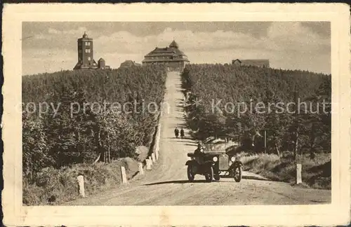 Oberwiesenthal Erzgebirge Fichtelberg mit Wetterwarte Unterkunftshaus Automobil Kat. Oberwiesenthal