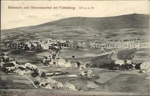 Oberwiesenthal Erzgebirge Panorama mit Boehmisch Wiesenthal und Fichtelberg Kat. Oberwiesenthal