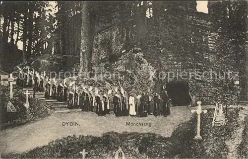 Oybin Moenchszug auf dem Bergfriedhof Berg Oybin Zittauer Gebirge Kuenstlerkarte handkoloriert Kat. Kurort Oybin