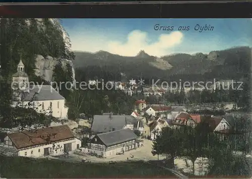 Oybin Teilansicht mit Kirche und Berg Oybin Zittauer Gebirge Kat. Kurort Oybin