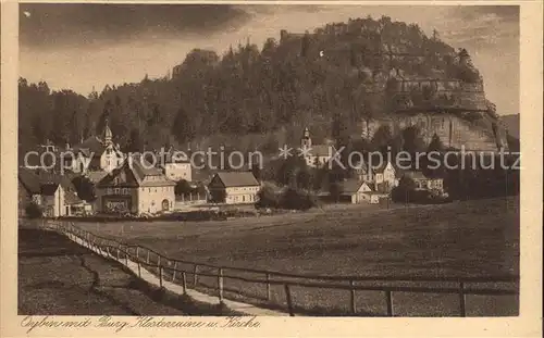 Oybin Teilansicht mit Kirche und Berg Oybin Kat. Kurort Oybin